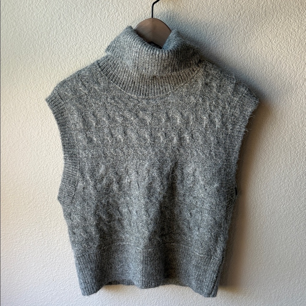 Heather Gray Sleeveless Turtleneck Sweater